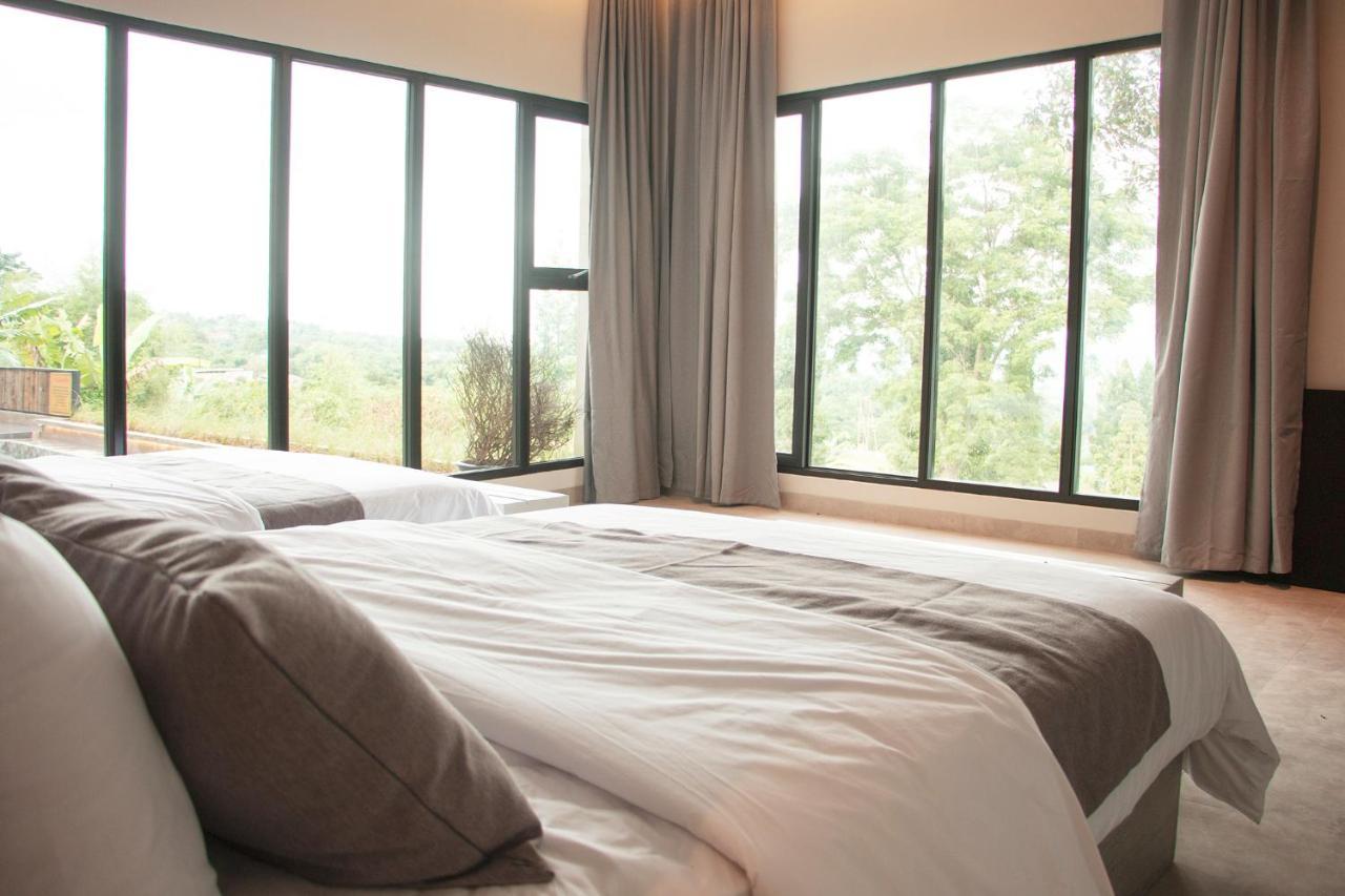 Villa Moo By The Villas 100 Puncak Exteriör bild