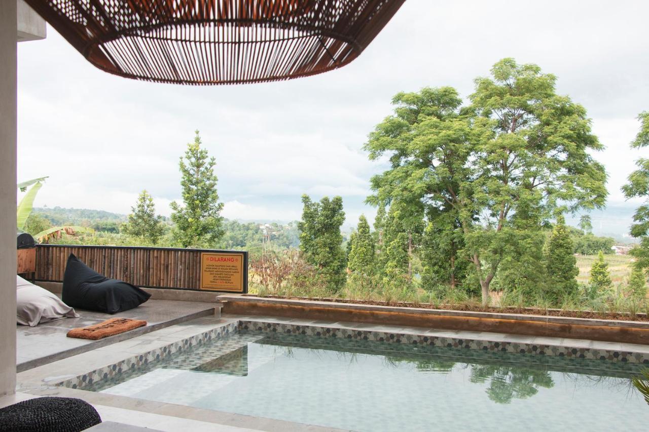 Villa Moo By The Villas 100 Puncak Exteriör bild